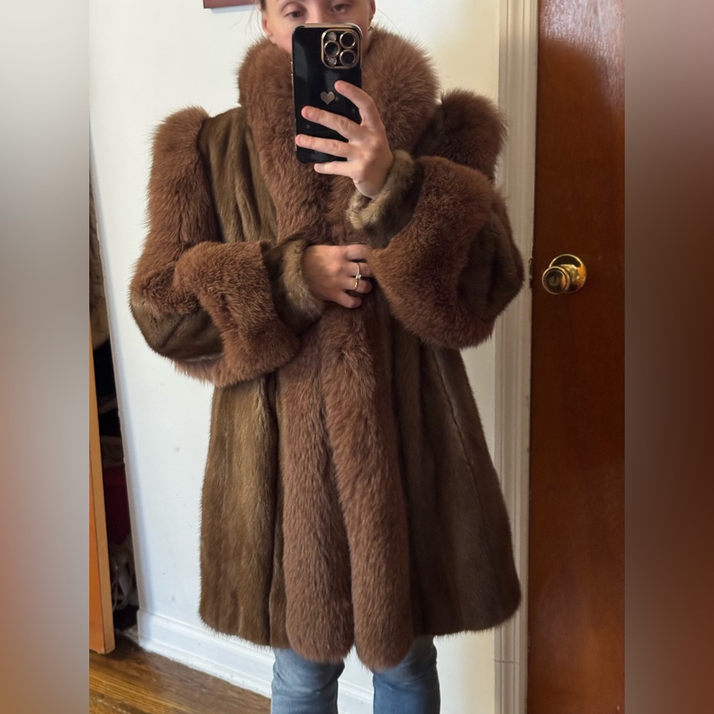 Luxurious Brown Pastel mink autumn haze an brown Fox Fur Coat trim